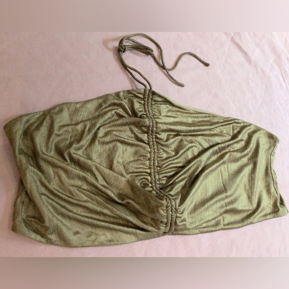 NWT REMI x REVOLVE Daniella Halter Top in Metallic Gold Size 4X